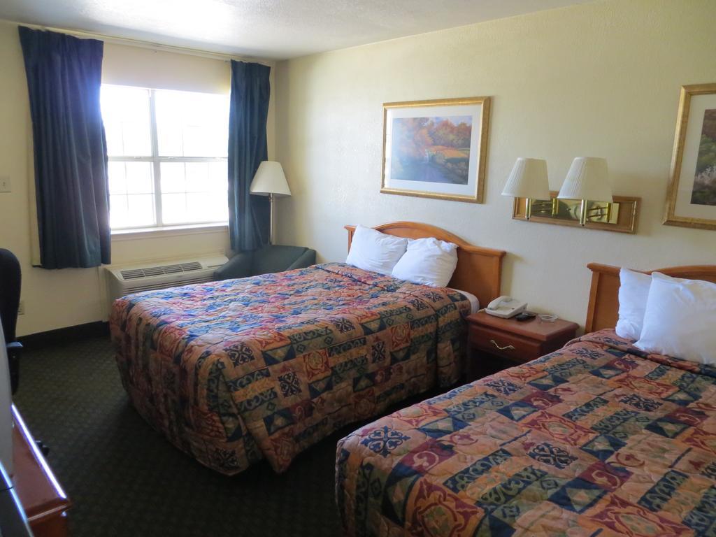 Days Inn Dallas Dfw Екстериор снимка