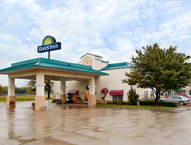 Days Inn Dallas Dfw Екстериор снимка